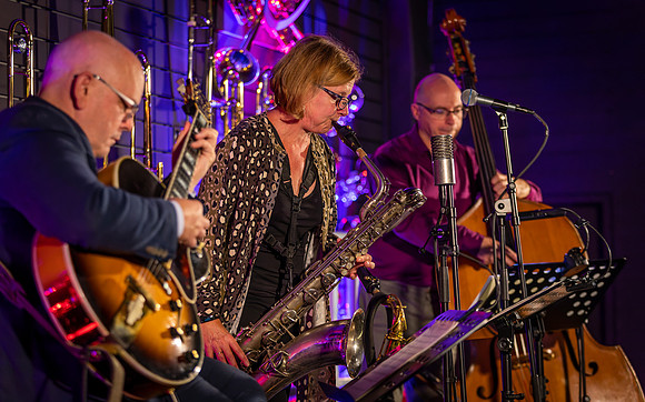 Karen Sharp Trio-101