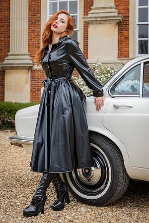 Chicheley Hall - Black-6