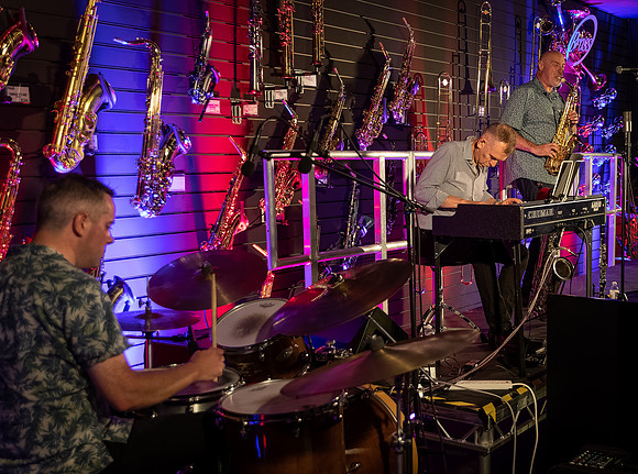 Simon Bates Trio - July-80
