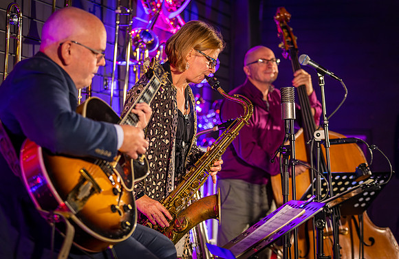 Karen Sharp Trio-75
