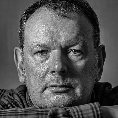 Simon 2024-19bw