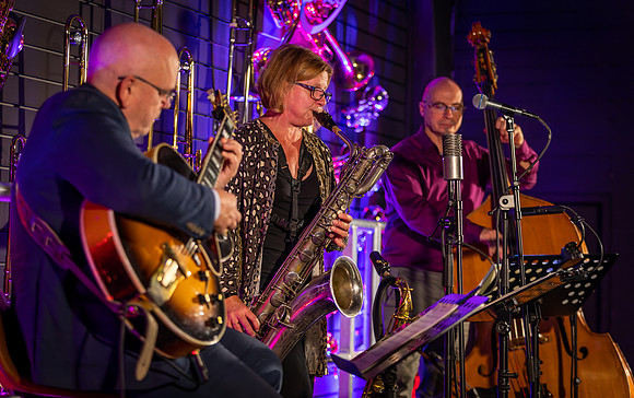 Karen Sharp Trio-104