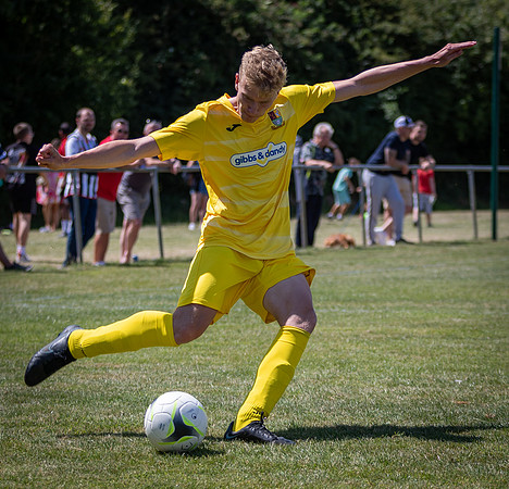 vs Maidenhead United FC-205