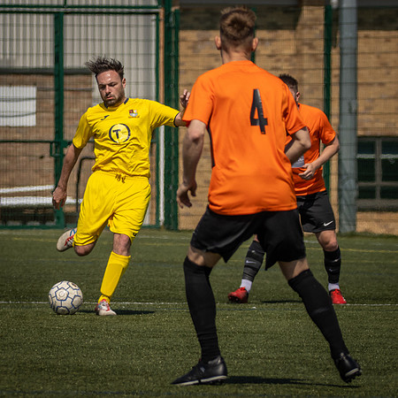 vs Wokingham & Emmbrook  FC-25
