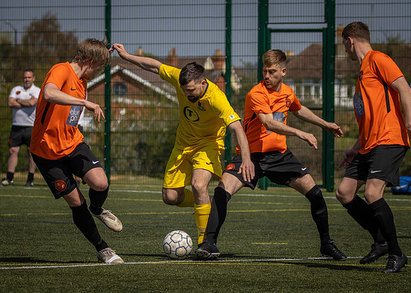 vs Wokingham & Emmbrook  FC-15