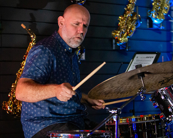 Simon Bates Trio-8
