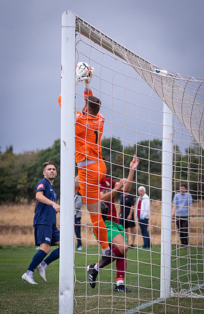 vs Binfield FC (FA Cup)-40