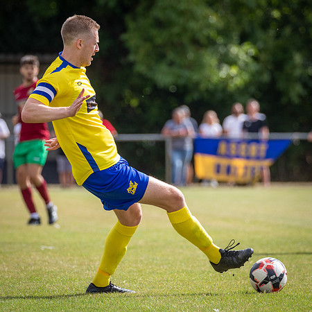 vs Ascot United FC (FA Cup)-7