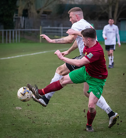 vs Risborough Rangers FC-10