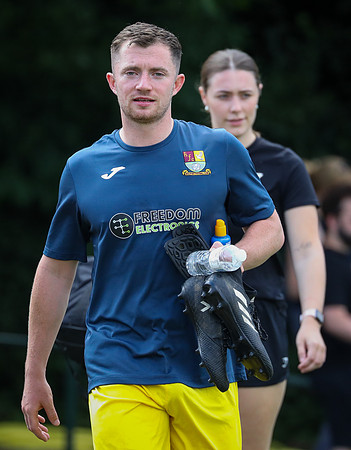 vs Maidenhead United FC-28