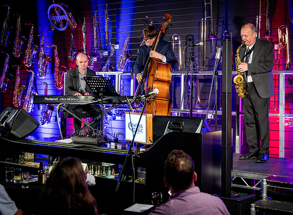 Alan Barnes Trio-59