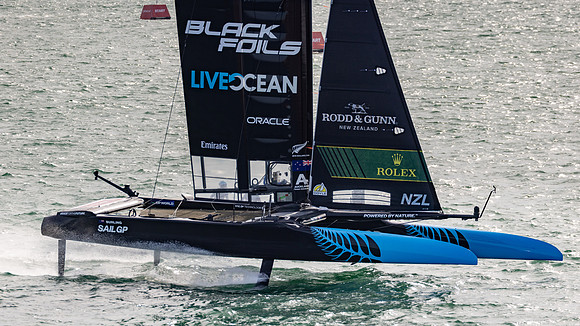 Sail GP-300