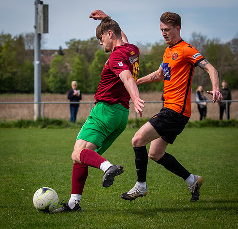 vs Wokingham & Emmbrook FC-16
