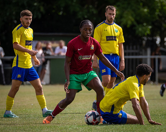 vs Ascot United FC (FA Cup)-10