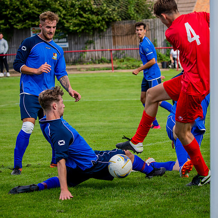 vs Flackwell Heath Res-68