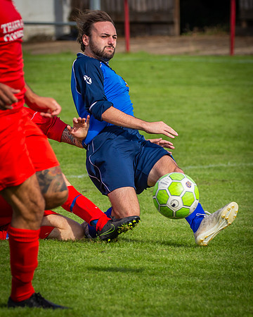vs Flackwell Heath Res-30