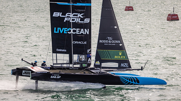 Sail GP-352