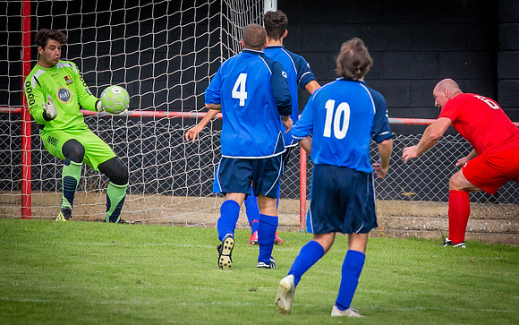 vs Flackwell Heath Res-39