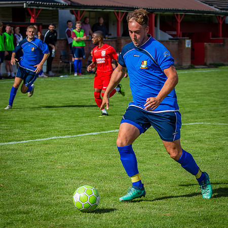 vs Flackwell Heath Res-32