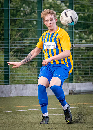 vs Amersham Town FC-18