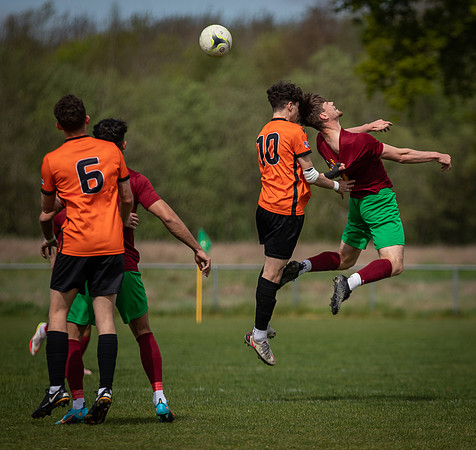 vs Wokingham & Emmbrook FC-11