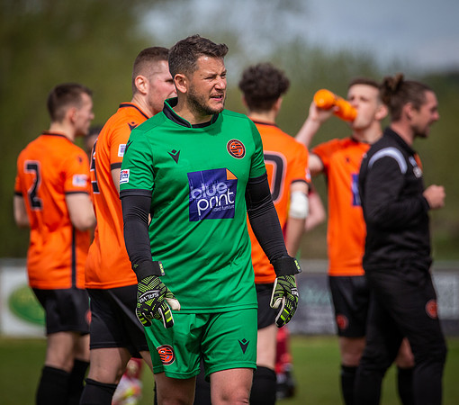vs Wokingham & Emmbrook FC-25