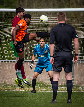 vs Wokingham & Emmbrook FC-9