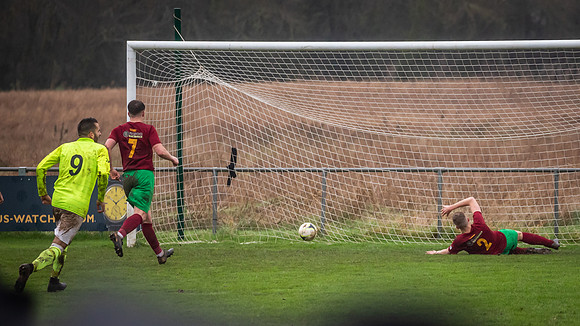 vs Hanworth Villa FC-54