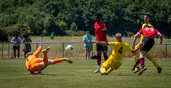 vs Maidenhead United FC-268