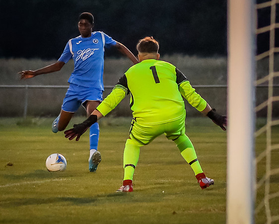 vs Marlow FC-38