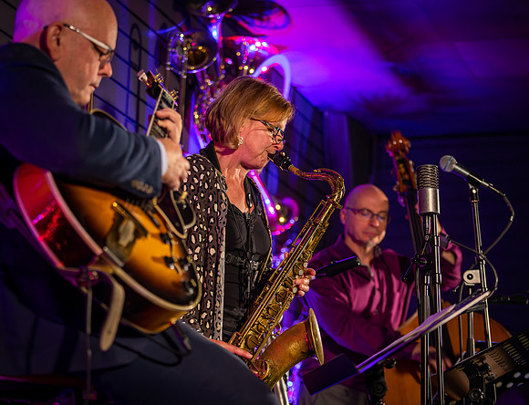 Karen Sharp Trio-91