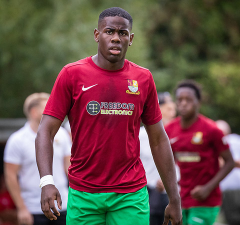 vs Binfield FC (FA Cup)-33