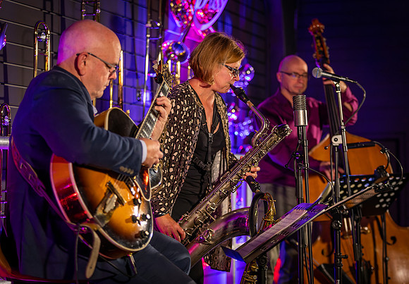 Karen Sharp Trio-98