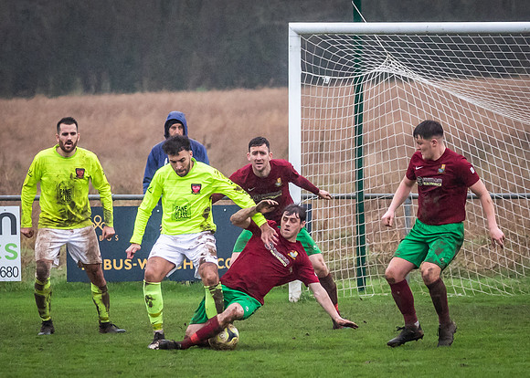 vs Hanworth Villa FC-94