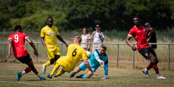 vs Maidenhead United FC-163